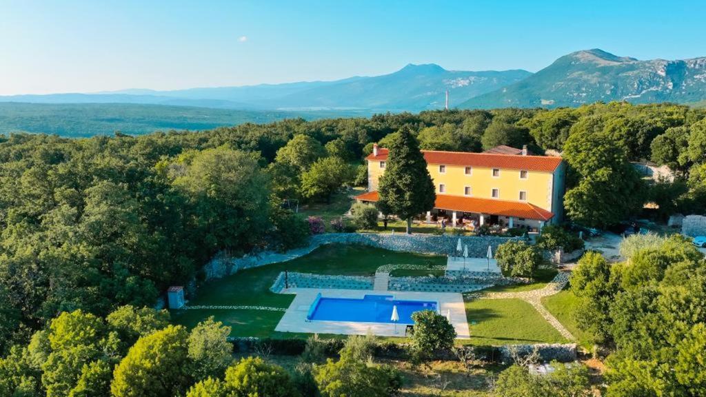 Villa Calussovo Ripenda Kras 외부 사진