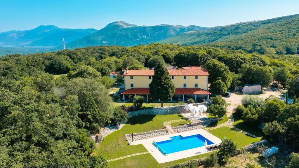 Villa Calussovo Ripenda Kras 외부 사진